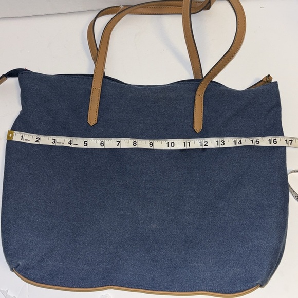 SONOMA BLUE LIGHT WEIGHT DENIM TOTE BAG STARS ON ONE SIDE BEGAN LEATHER STRAPS - Picture 4 of 8